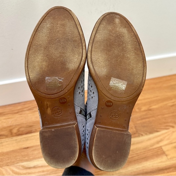 Lucky Brand Dark Stone Nubuck Suede Perforated Basel Ankle Booties Women’s 7.5 - Picture 7 of 8